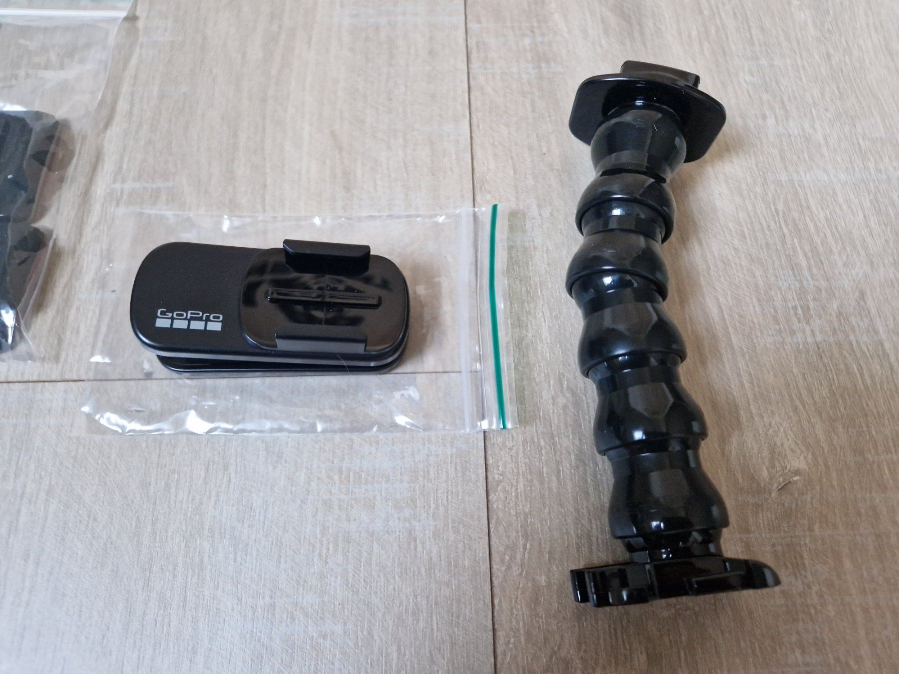 Camcorder: Caméra GoPro : Pince + Bras Flexible + 4x Support NEUF – Neu (gemäss Beschreibung) aus Rochefort von Arkaik_FH_CH 2