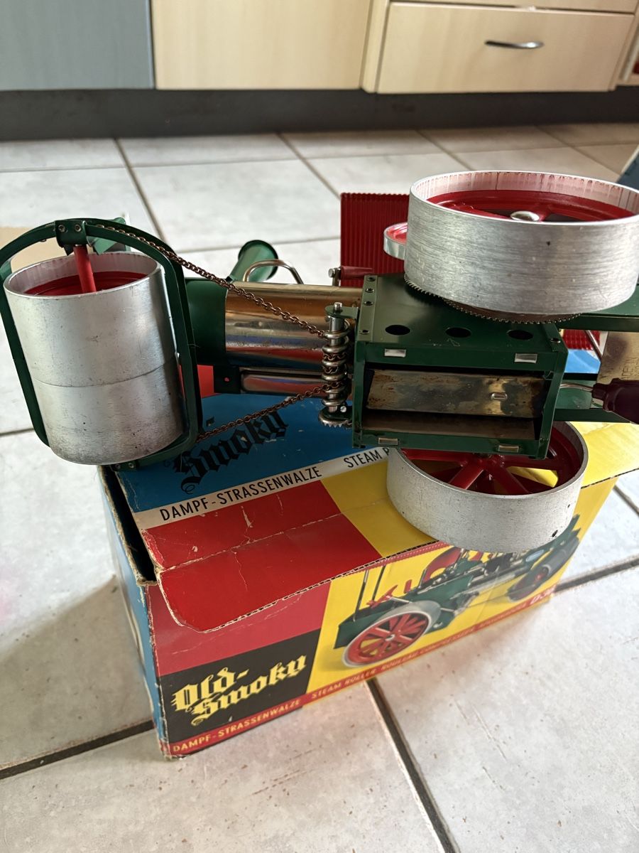 Wilesco Kit di modellismo & Modellini statici: Old Smoky Dampfwalze von Wilesco – Usato da Reichenbach im Kandertal venduto da rue_88nv 7