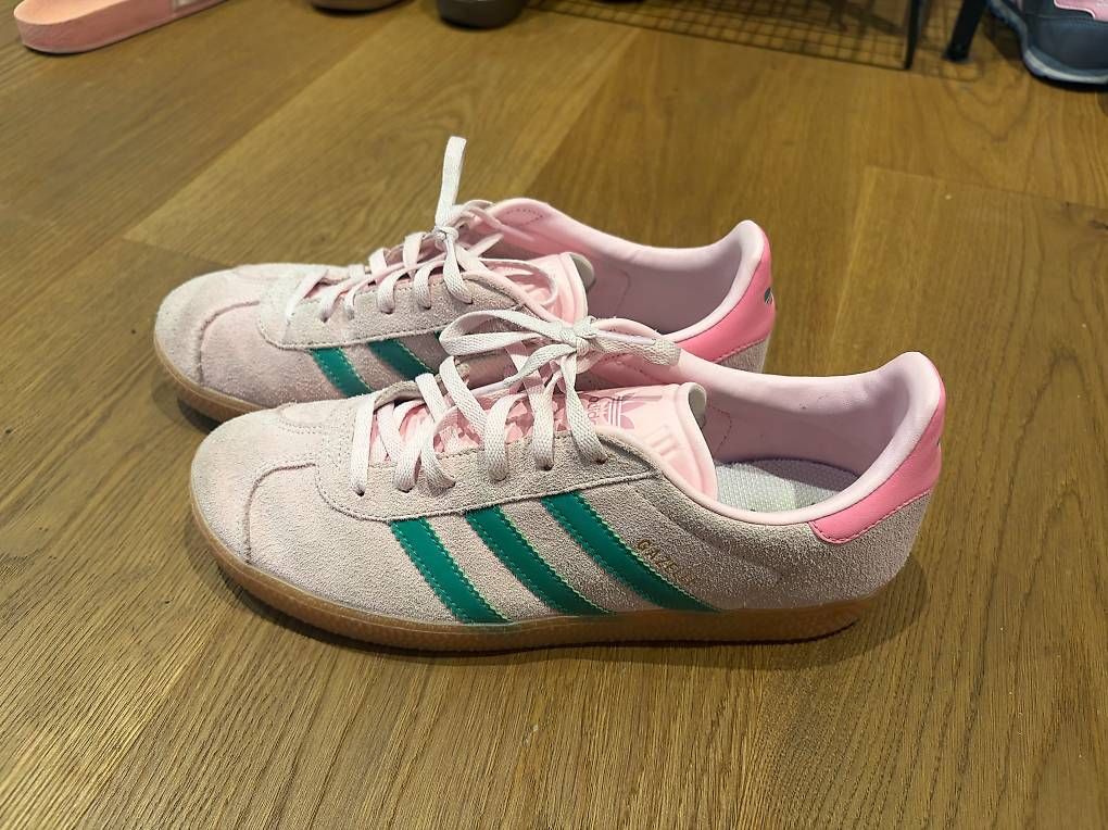 Scarpe da uomo: Adidas Gazelle – Usato da Basel venduto da sku_7rny