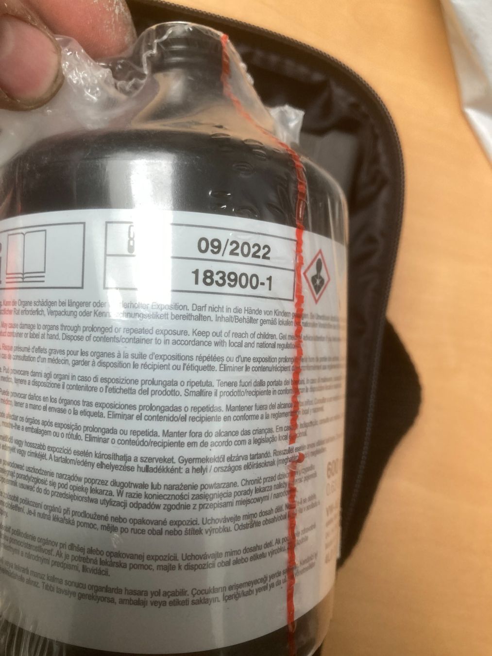 Volkswagen Tutti pezzi di ricambio auto: VW Reifendichtmittel + Kompressor 7H0601703 Caddy Golf – Usato da Cham venduto da WB2223 2