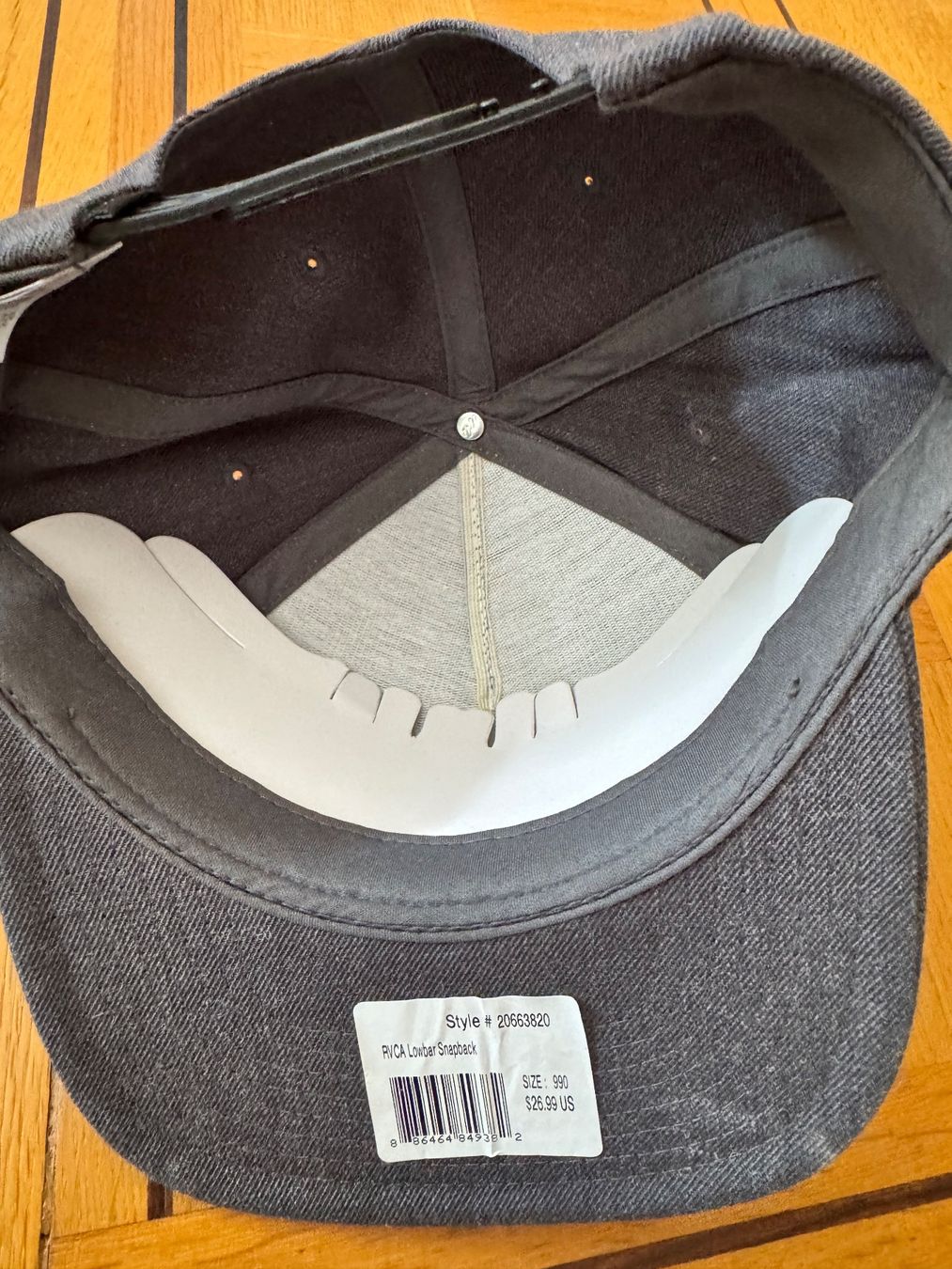Sonstige Kleidung & Accessoires: Neue Caps Kappen RVCA div. Farben – Neu (gemäss Beschreibung) aus Seewen SZ von web_ 7