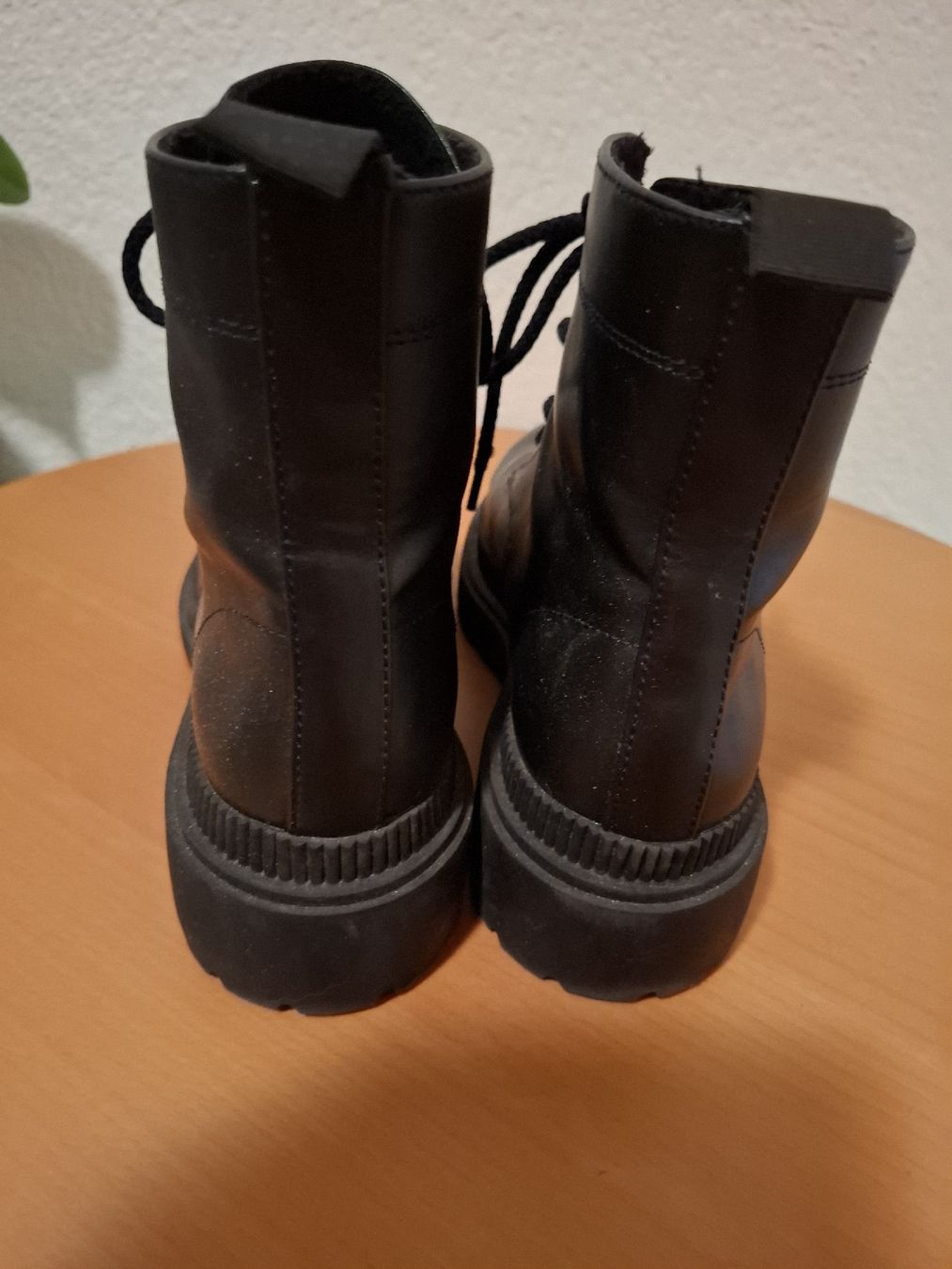Scarpe da donna: Stiefel Schuhe 38 schwarz – Usato da Münchenbuchsee venduto da Cori1968 2