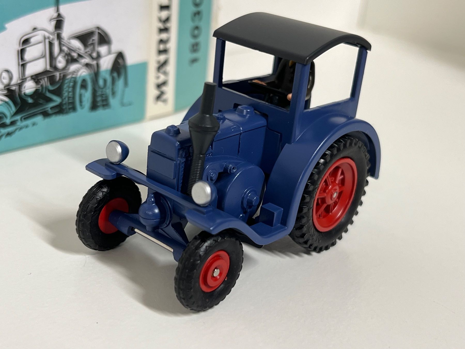 Märklin Modelleisenbahnen: Märklin 18030 LANZ EILBULLDOG – Neu (gemäss Beschreibung) aus Neuenhof von ludovicco 2