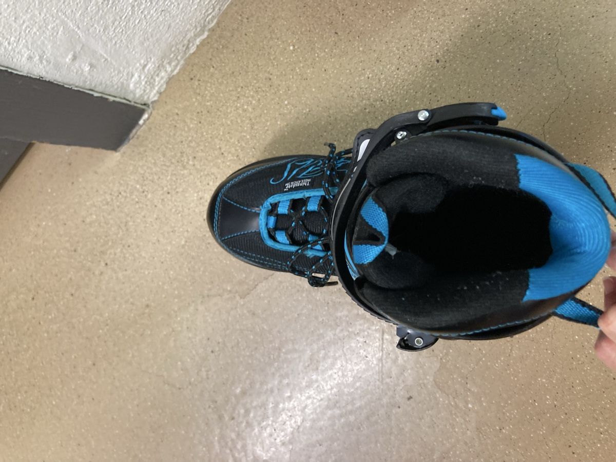 Hudora Schlittschuhe: Patin à glace (pointure 36 à 39) – Gebraucht aus Choulex von lor_2vrx 1