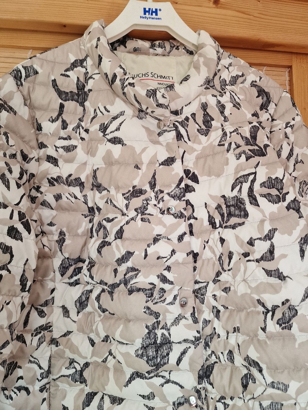 Fuchs Schmitt Jacken: Fuchs & Schmitt Steppjacke Blumenmuster Grösse 46, leicht  – Gebraucht aus Eglisau von mmkristall 3