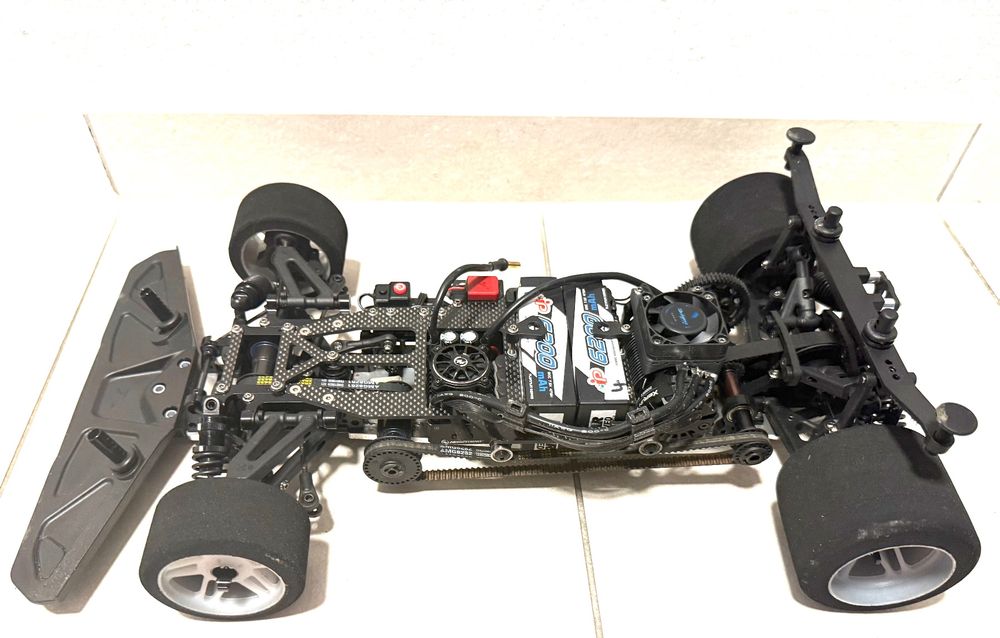 XRay RC Kits de montage: XRAY RX8E.3 1/8 4WD ON-ROAD AVEC COMBO HOBBYWING RTR – Neuf avec emballage d'origine à Yverdon-les-Bains par Fijo-rc 5