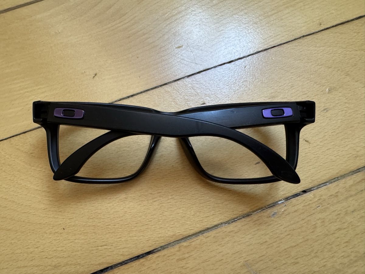 Oakley Brillen & Gläser: Oakley Holbrook NUR GESTELL – Defekt aus Zürich von misscheeky 2
