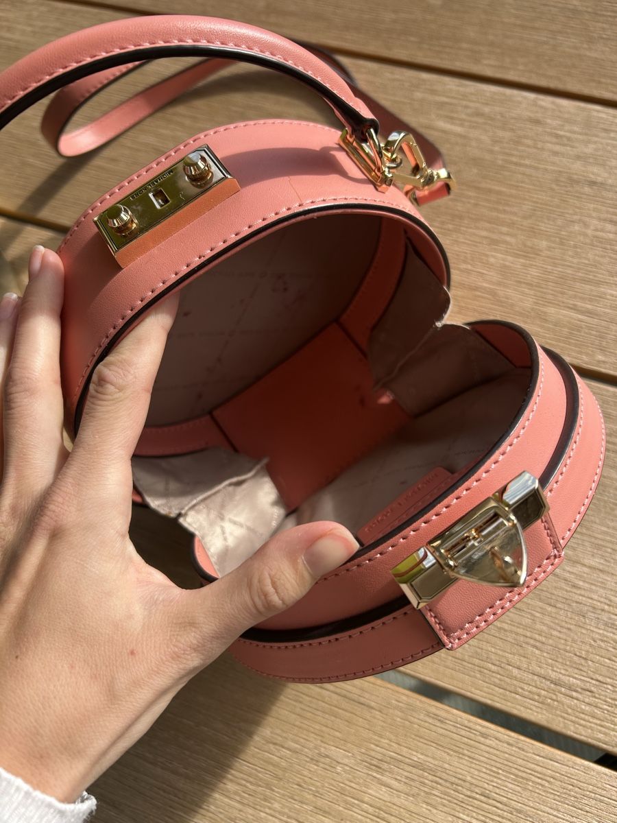 Michael Kors Sacs femmes: Michael Kors Tasche neu – Neuf (Voir description) à Egerkingen par thelifeofpablo 4