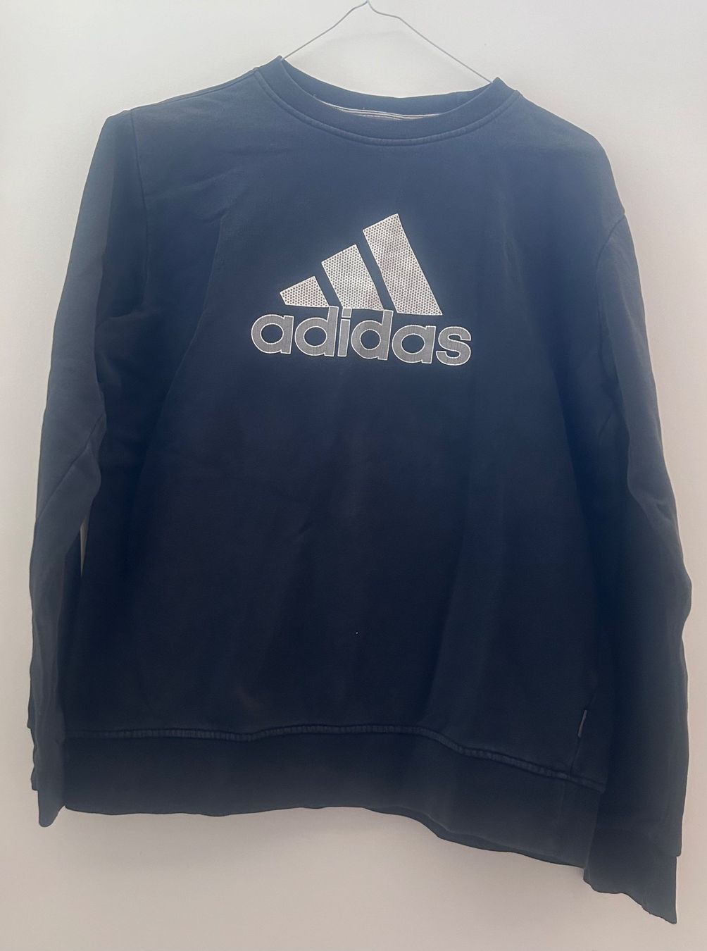 Adidas Maglioni & Felpe: ADIDAS Vintage Pullover – Usato da Dättwil AG venduto da fio_d76l