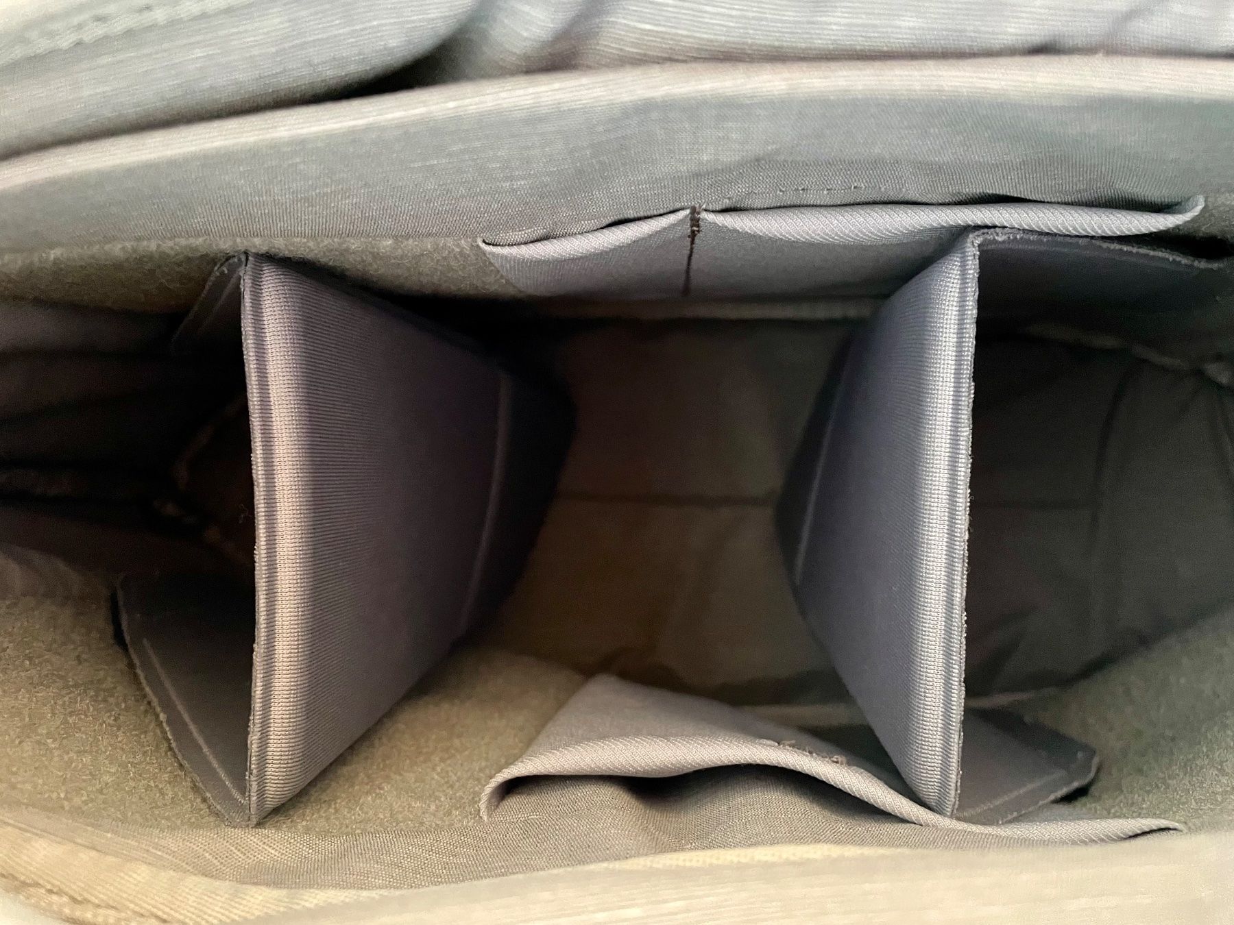 Sacs: PeakDesign - Everyday Tote 15l V2 Bone – D'occasion à Villars-sur-Glâne par ma.bo 7