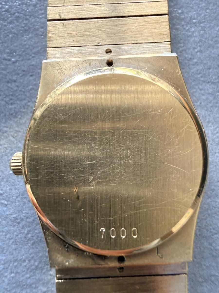 Montres: Montre PRIVE Quartz Or/Plaqué or – Défectueux à epalinges par Misterazz 2