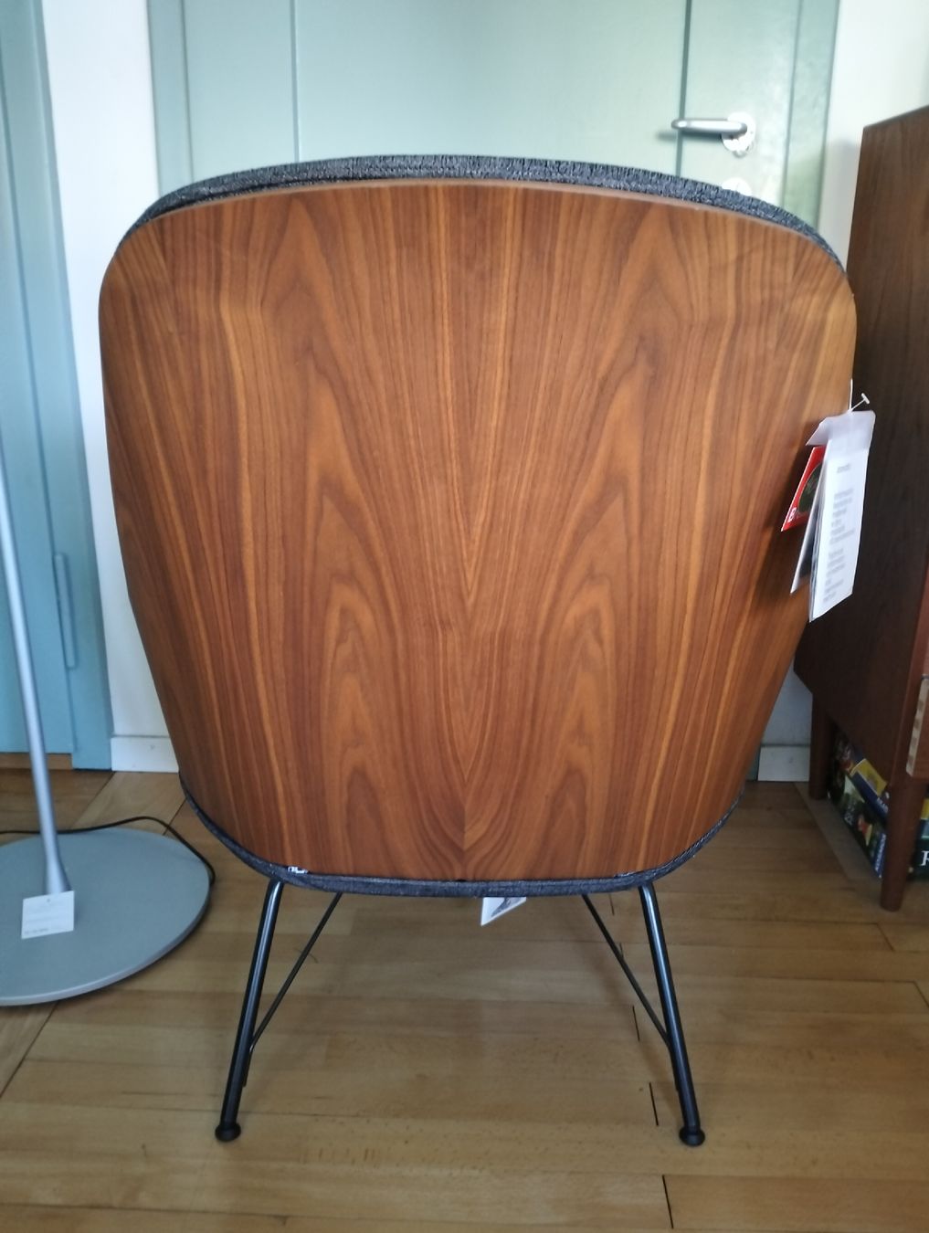 Sessel: Design Klassiker: Zanotta Sessel "Judy", Nussbaum – Gebraucht aus Wil SG von die-wohnung 2