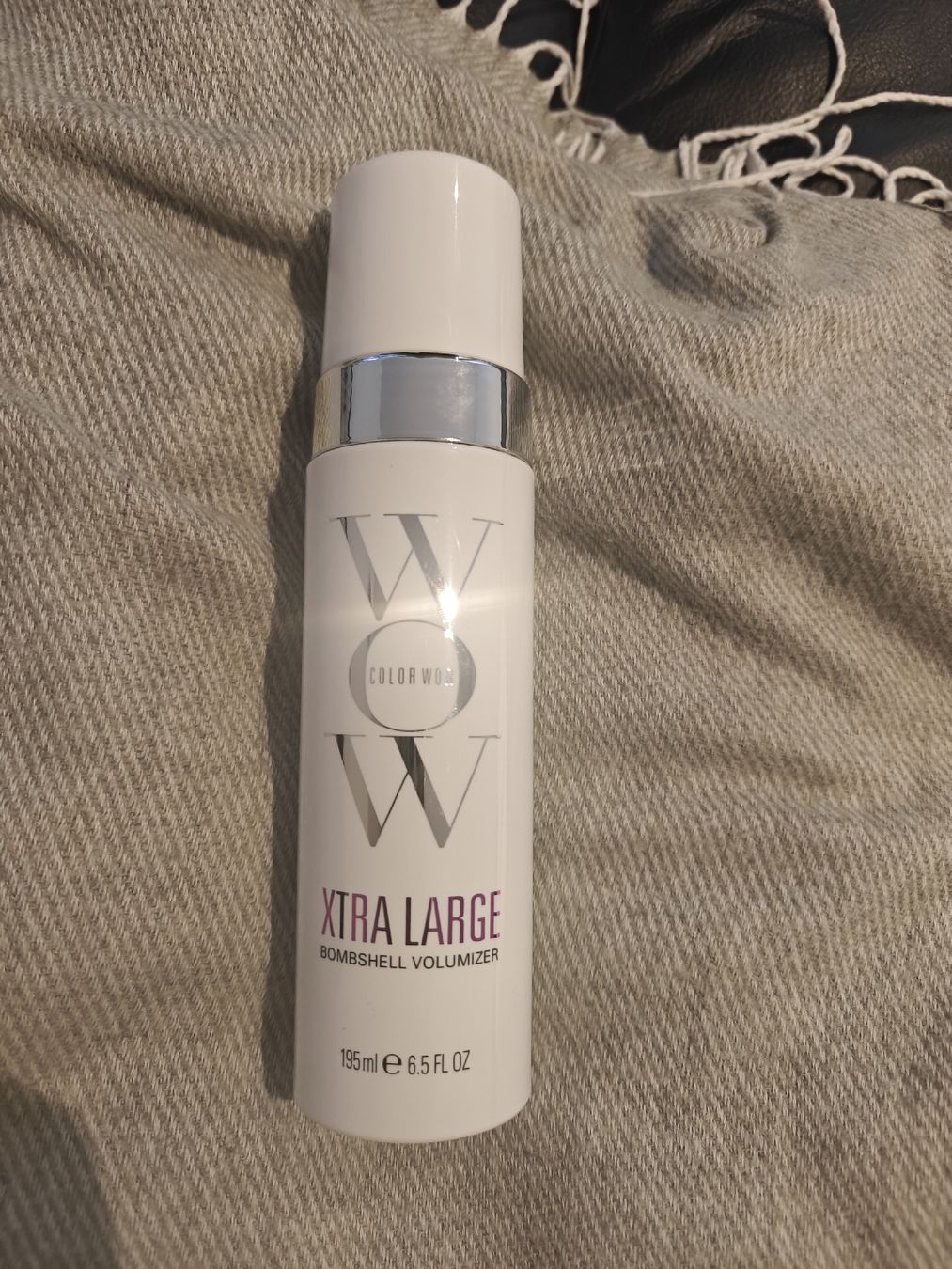 Prodotti per capelli: Color Wow Xtra Large Bombshell Volumizer 195ml New – Nuovo e nell'imballaggio originale da Wabern venduto da kat_w92r
