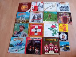28 Schallplatten Schweizer Musik und Schallplatten