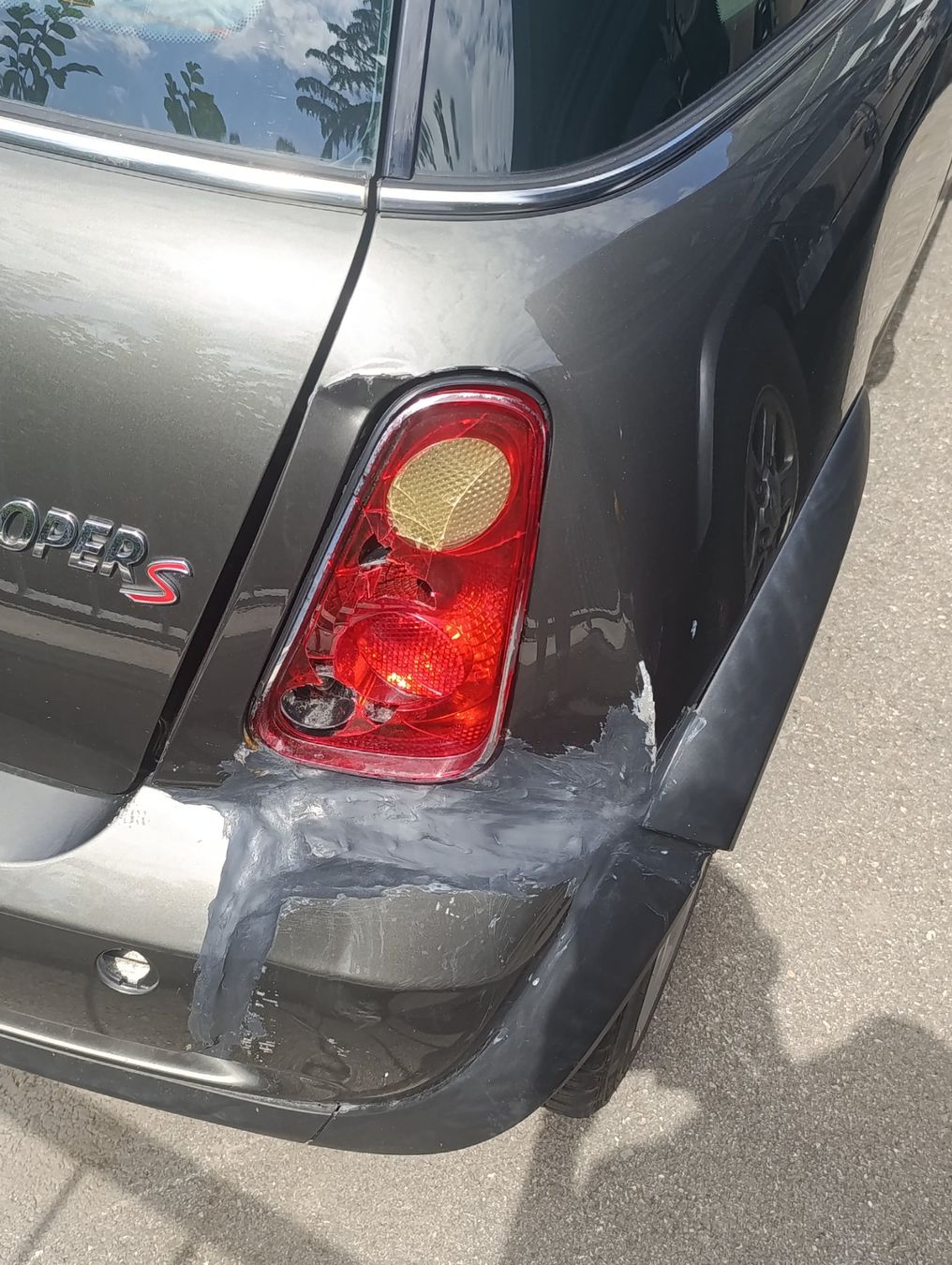 Mini Autos: Mini Cooper Parklane S – D'occasion à Château-d'Oex par roy_9x9r 9