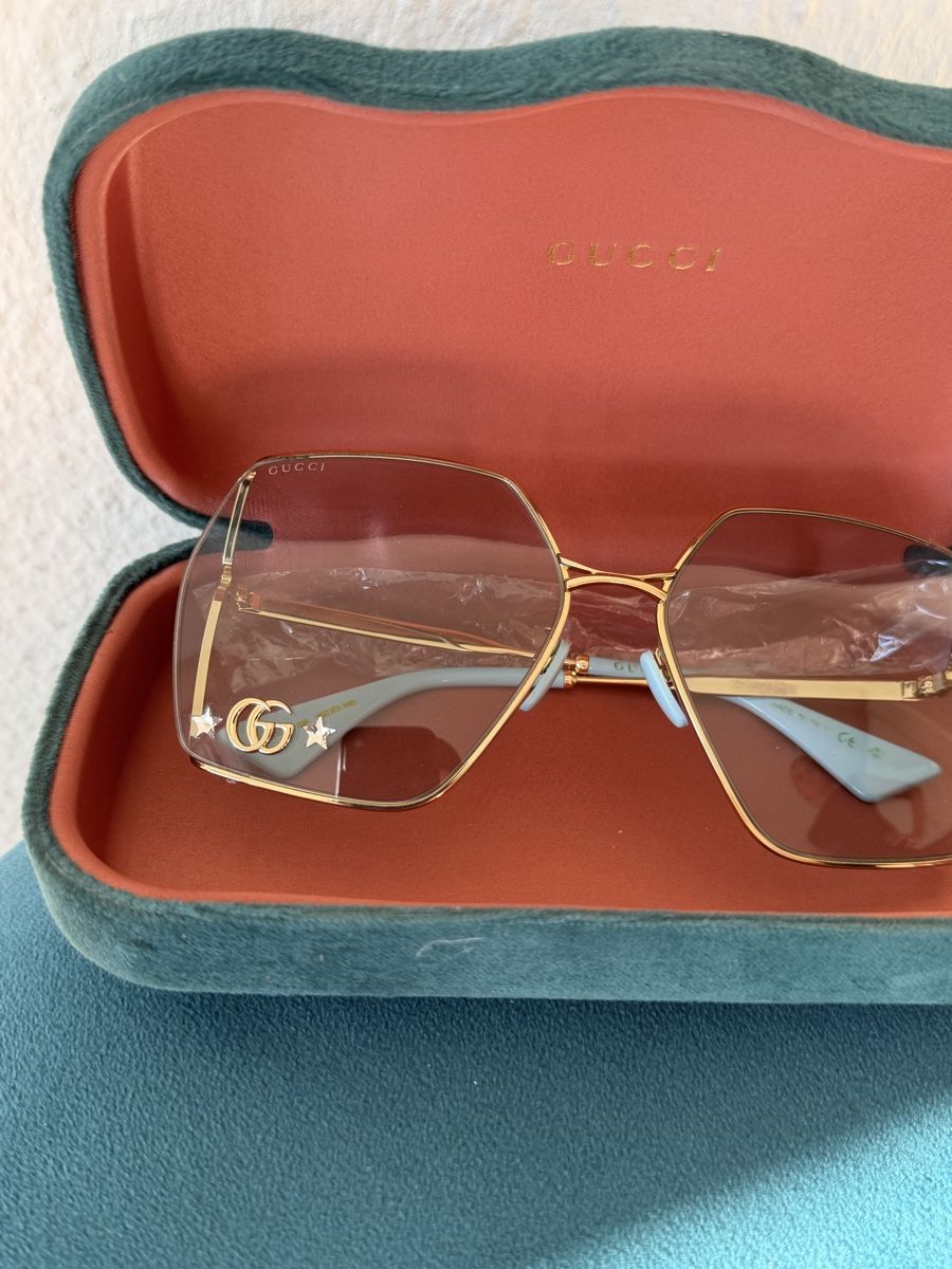 Gucci Occhiali & Lenti: Stylish Gucci Sunglasses – Nuovo (secondo la descrizione) da Winterthur venduto da adriana_1000