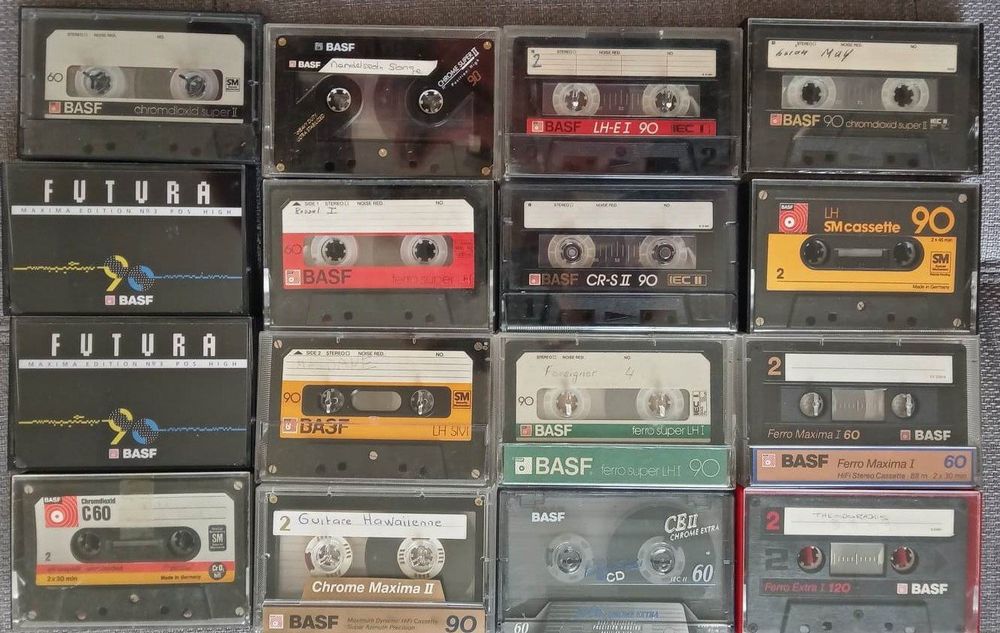BASF 16 x cassettes MC (Gebraucht) in Le Locle für CHF 24 – mit ...