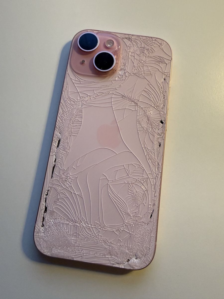 Apple Telefoni cellulari / Smartphones: iPhone 15 - defekt / Rosa - 128GB – Difettoso da Herdern venduto da Psiegent 2