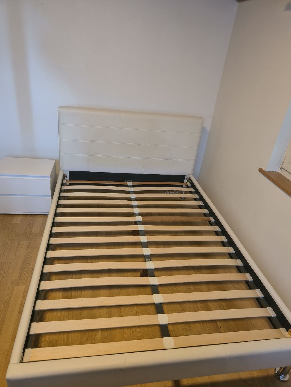 Betten: Bett – Gebraucht aus Häggenschwil von daj_xr8h 3