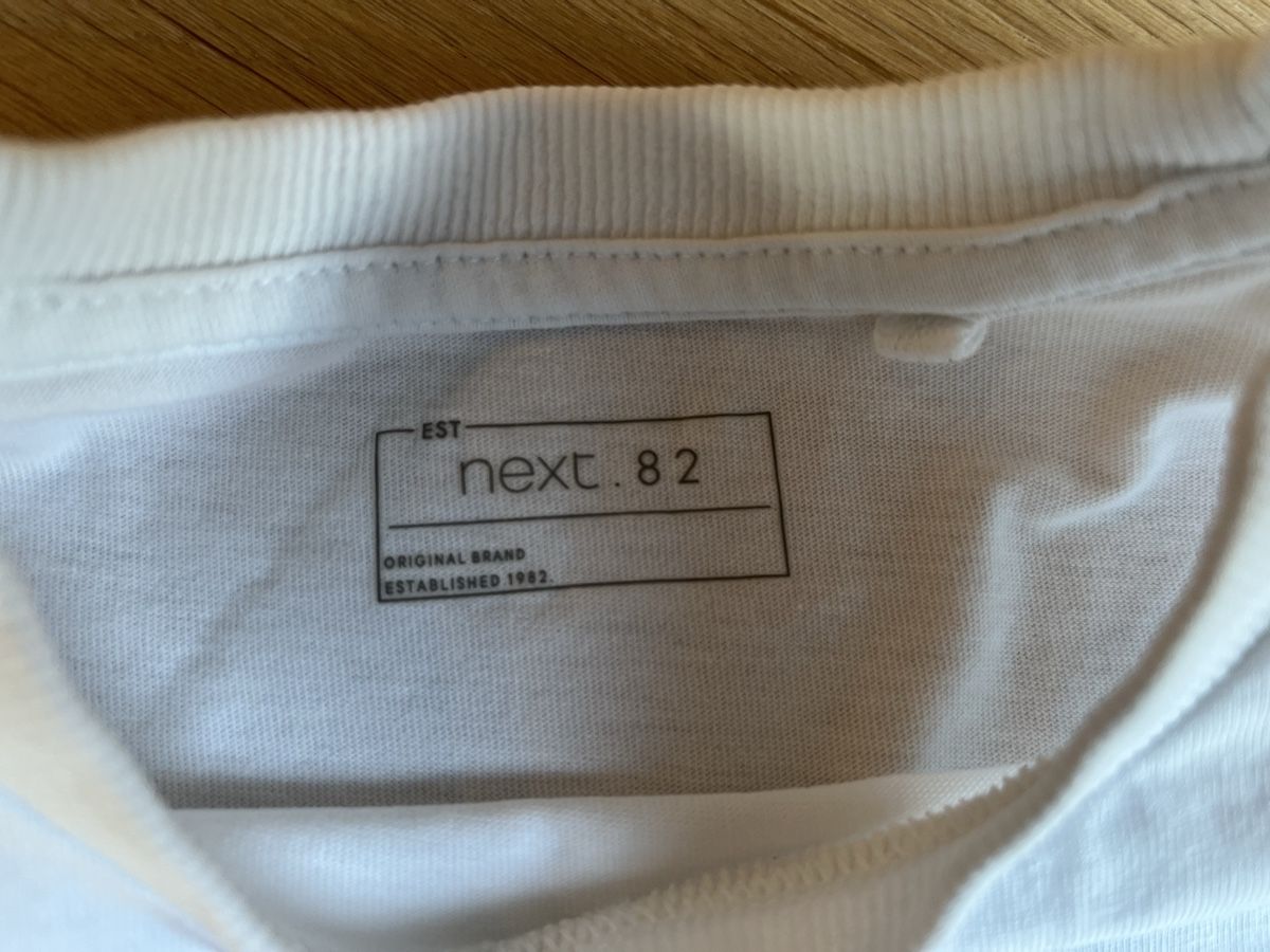 Next T-Shirts: Next White T-Shirts, 3 Years, Great Summer Basics, x2 – Neu (gemäss Beschreibung) aus Planken von R4gskL7 1