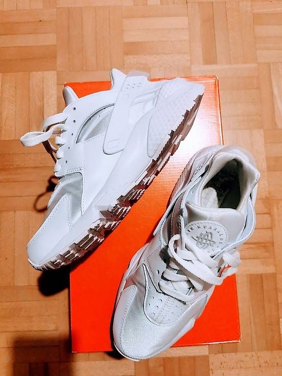 Scarpe da donna: Nike Schuhe Gr. 39 – Usato da Cham venduto da lenitchki