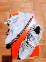 Nike Schuhe Gr. 39