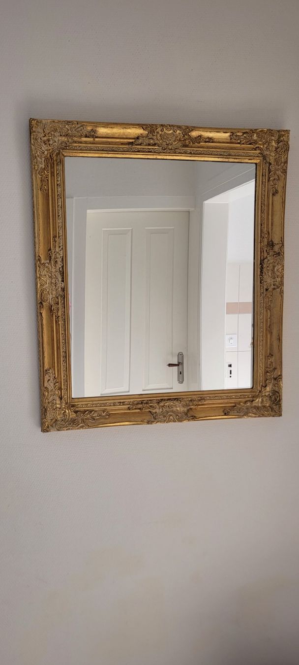 Miroirs: Wunderschöner alter Spiegel – D'occasion à Schönholzerswilen par jackdanielsy