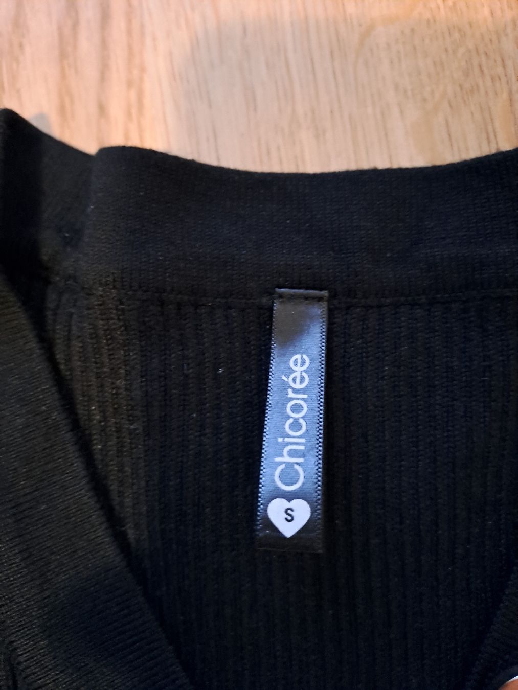 Pullover & Sweatshirts: Chicoree Damen Pullover, Grösse S, Schwarz mit Goldknöpfen – Neu (gemäss Beschreibung) aus Münchenbuchsee von Babsique 2