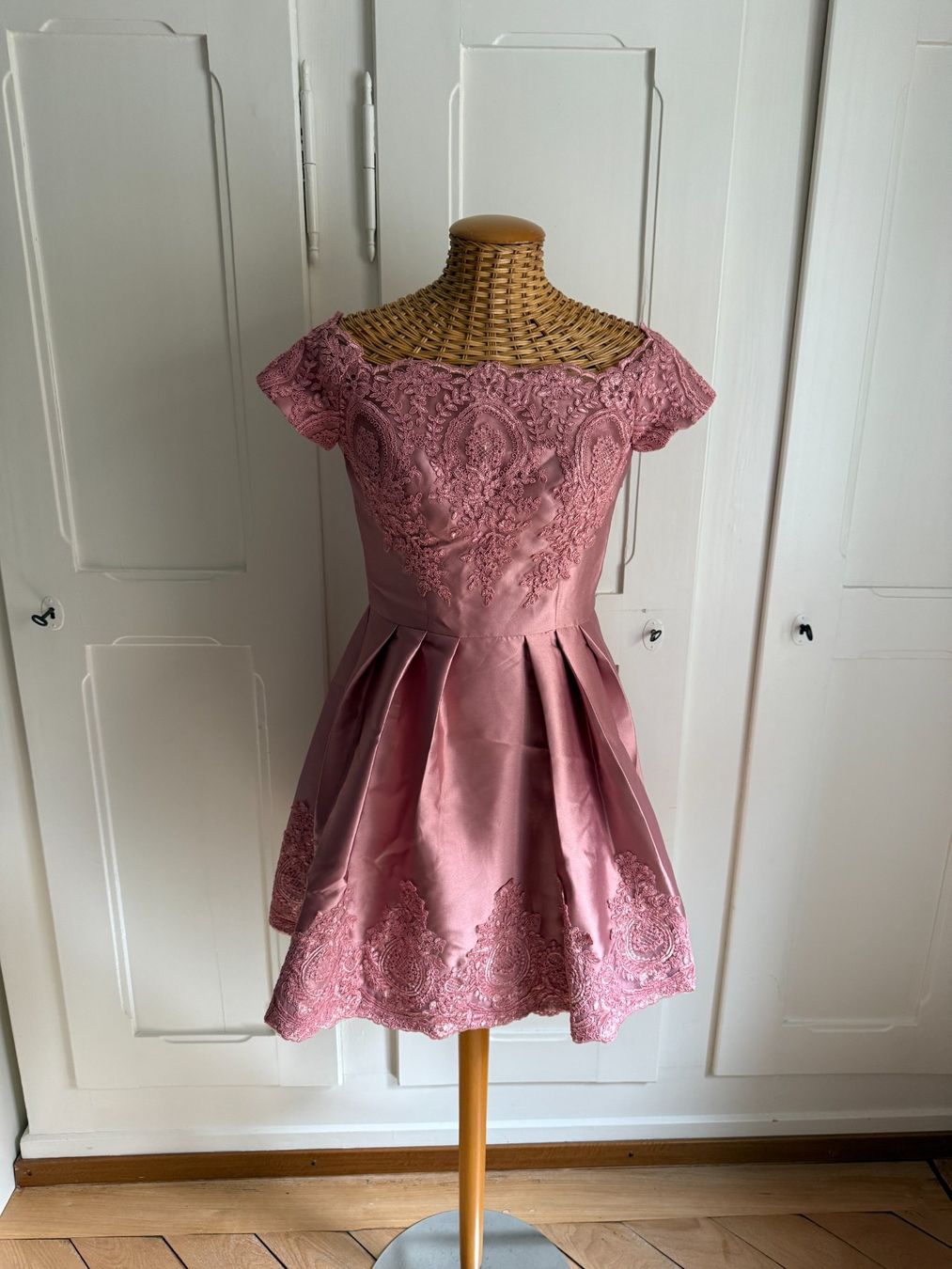 Robes: CHI CHI - Abendkleid altrosa 38 – D'occasion à Zürich par Diazaio