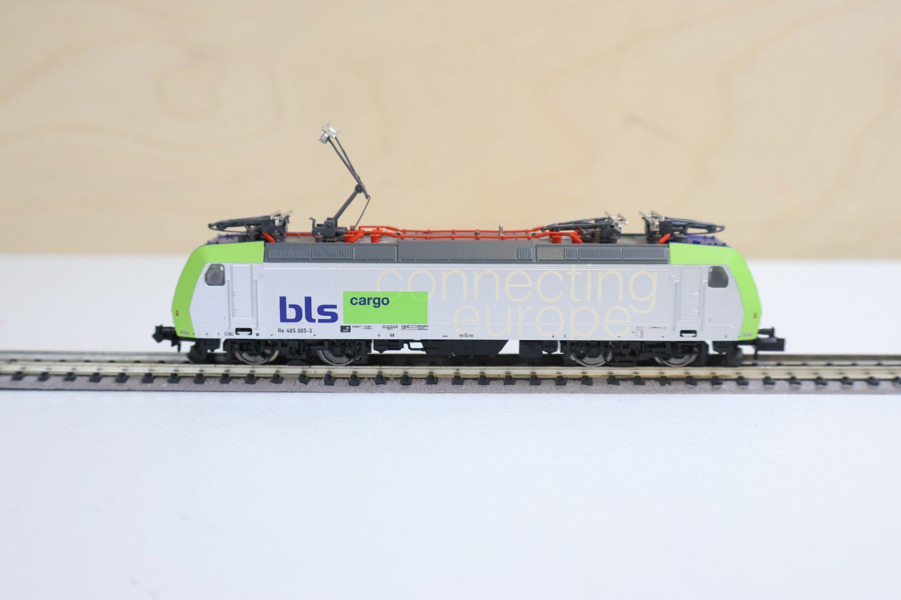 Trix Modelleisenbahnen: Minitrix BLS Cargo E-Lok - Digi Schnitt Spur N - 12159 – Gebraucht aus Winterthur von Monstera 6