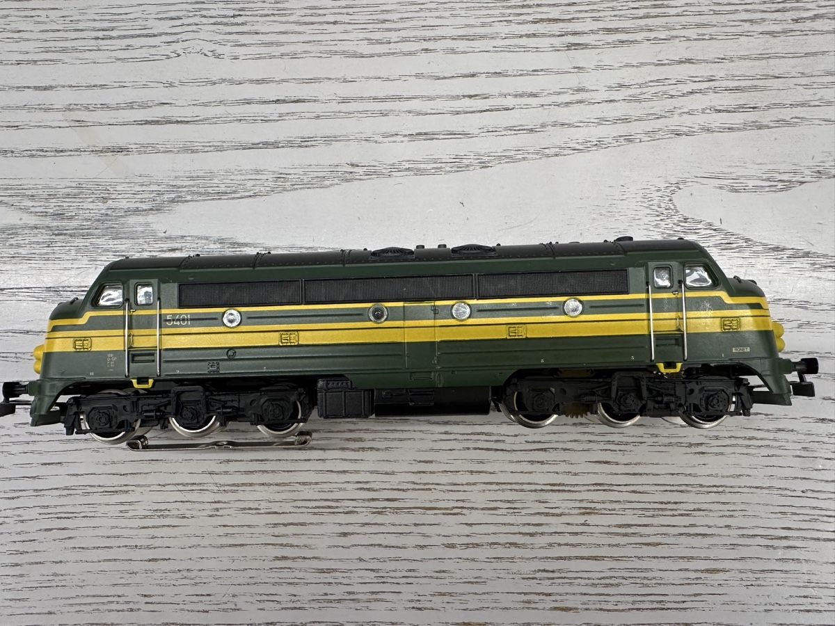 Märklin Modellini di ferrovie: Märklin 3133 SNCB BR 54 – Usato da Lupsingen venduto da New-Haven 3