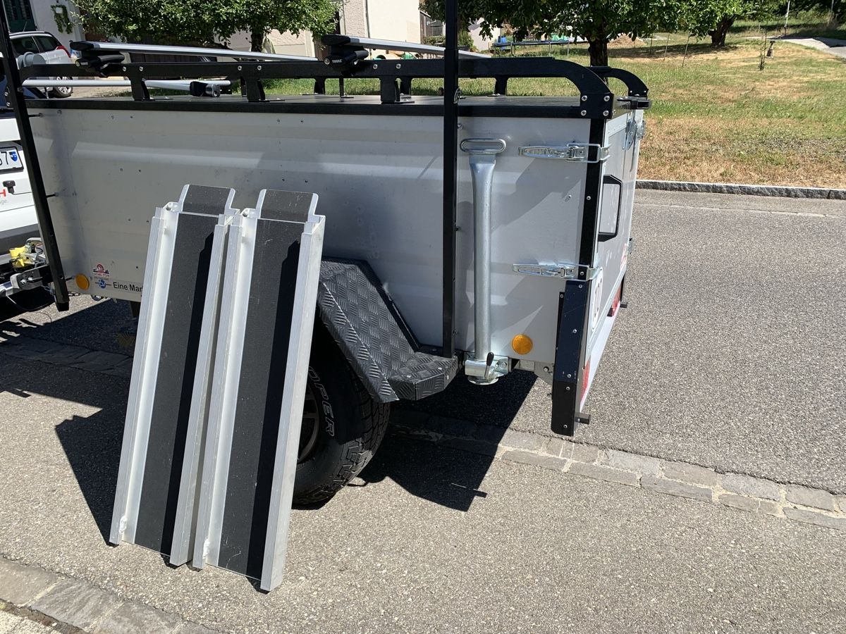 Altro: Rollstuhlrampe / Laderampe – Usato da Auenstein venduto da Stevezee 1