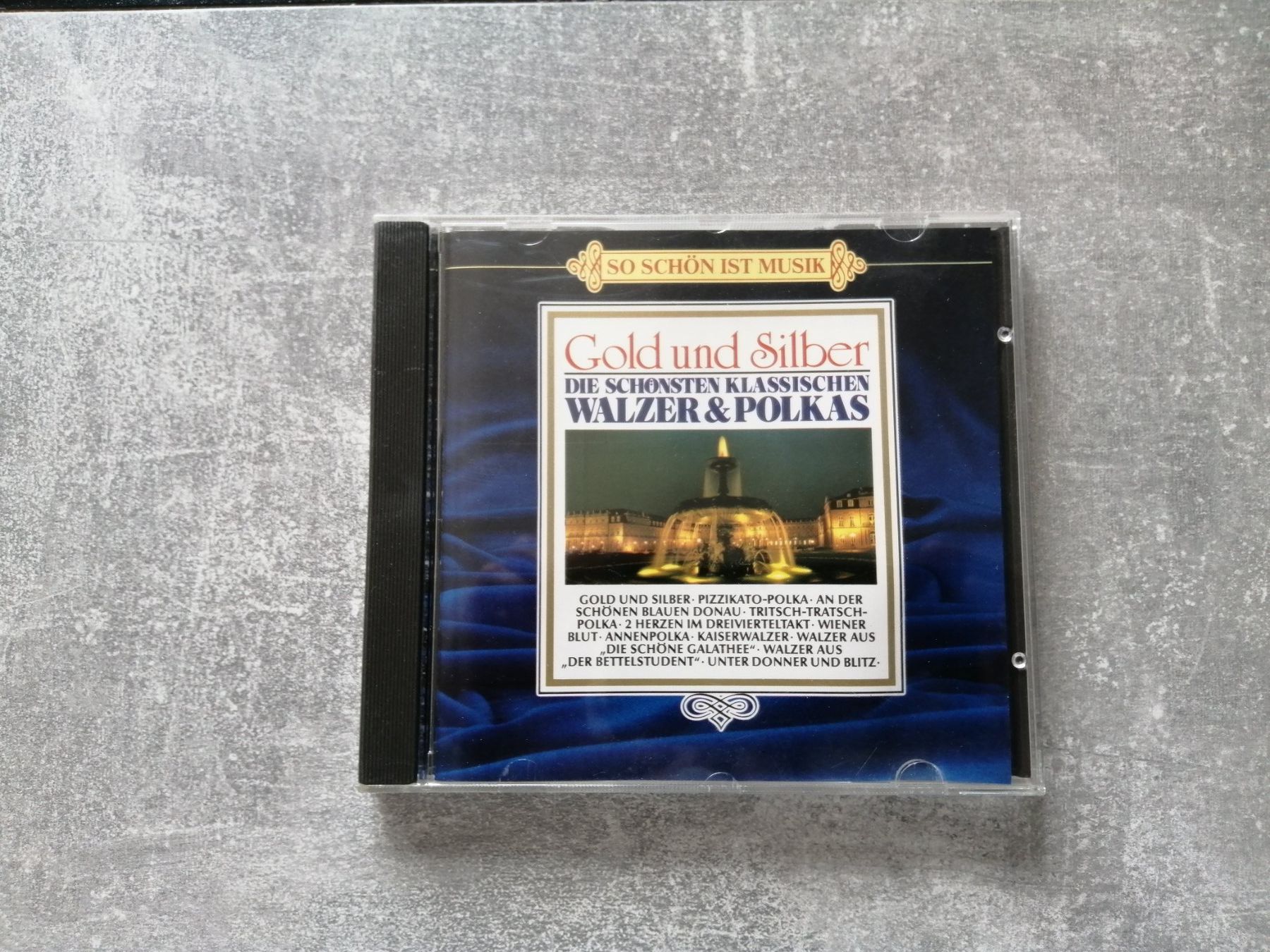 CD: CD: Die schönsten klassischen Walzer & Polkas – Nuovo (secondo la descrizione) da Altstätten SG venduto da tollesauswolle