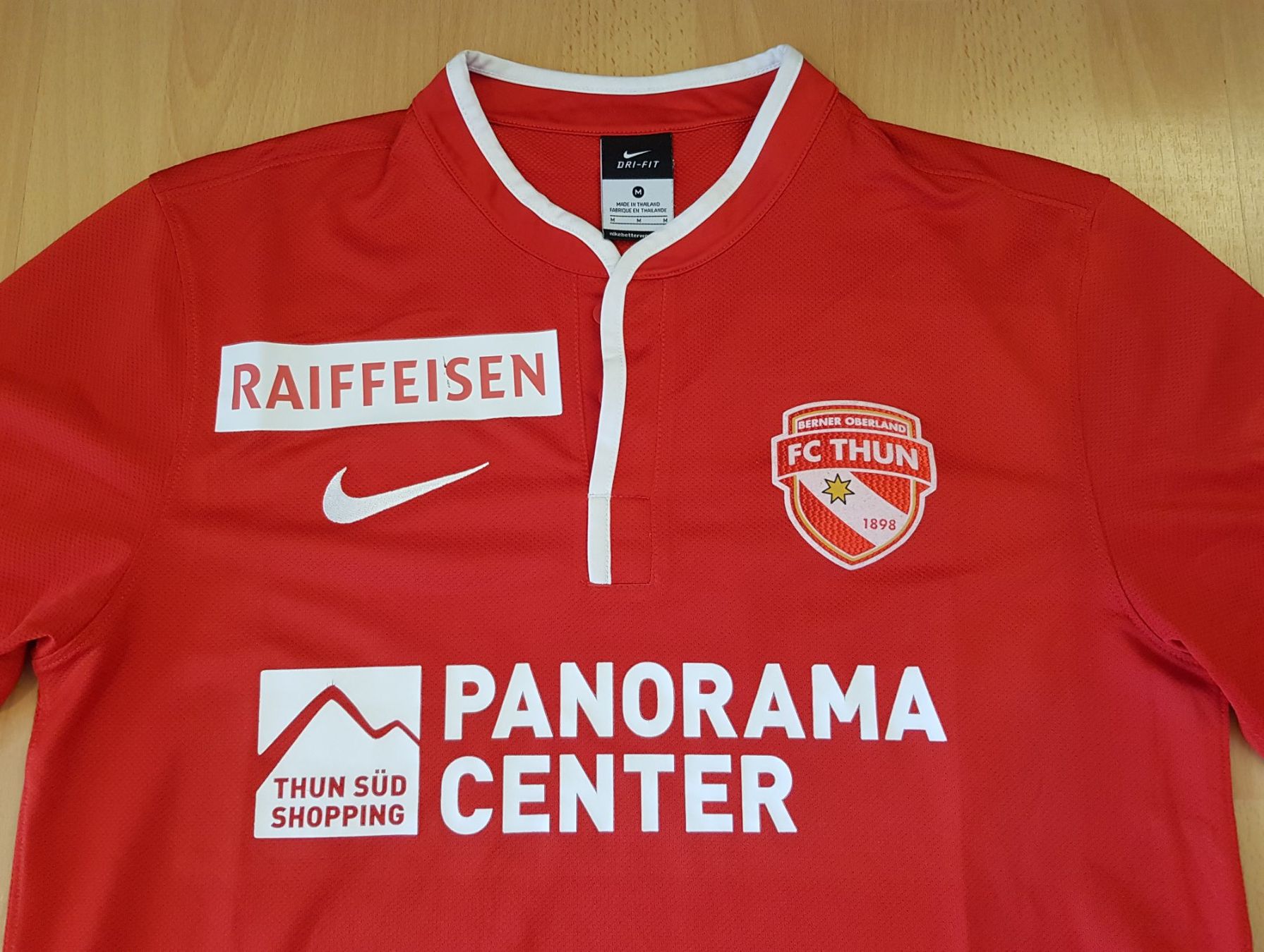 Nike Maillots de corps & Pantalons: FC Thun Macron Trikot, 2013/2014, Grosse M – D'occasion à Le Mouret par Pantini 1