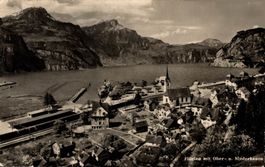 Flüelen mit Ober- und Niederbauen. Bahnhof