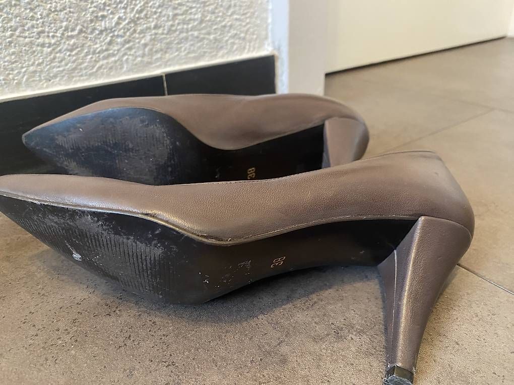 Damenschuhe: Pumps 38 – Gebraucht aus Rorschacherberg von JBF17 4