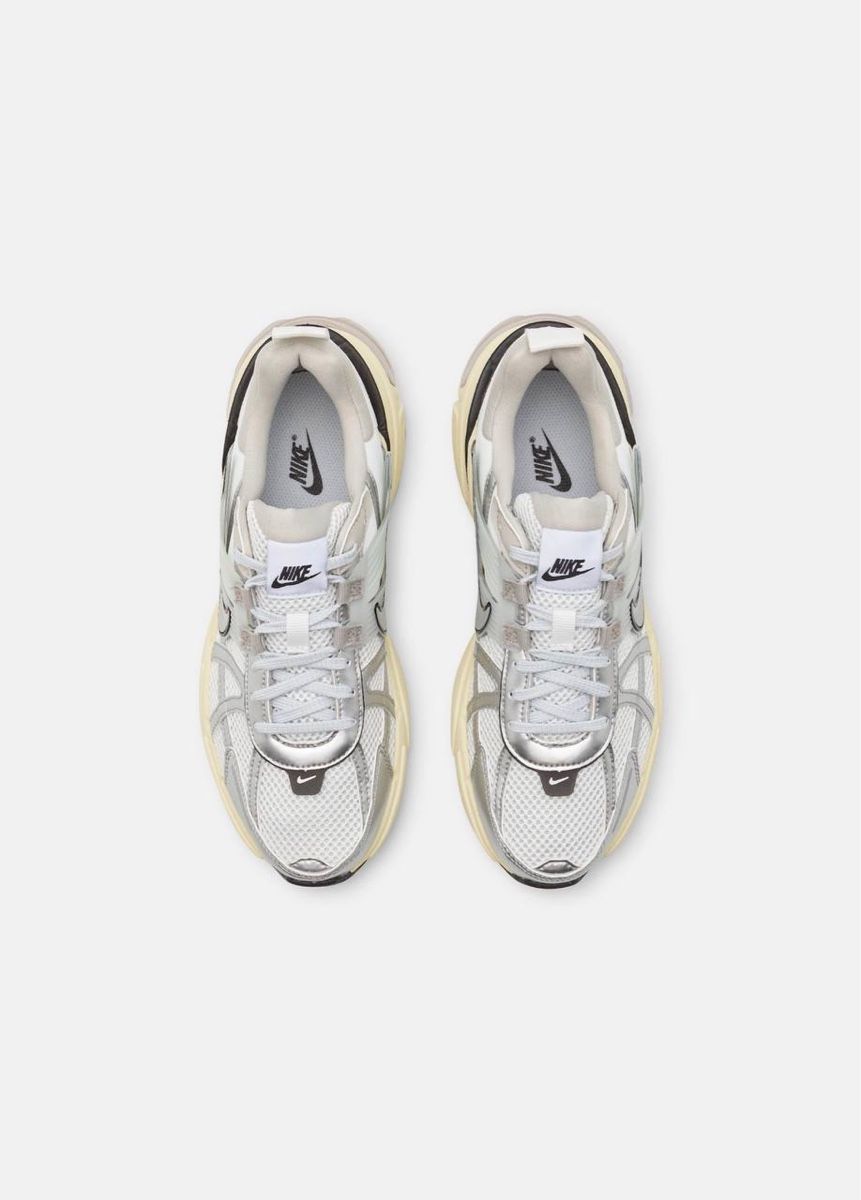 Nike Scarpe da uomo: Nike Sneakers V2K Run   – Nuovo e nell'imballaggio originale da Bern venduto da gos_v7yj 2