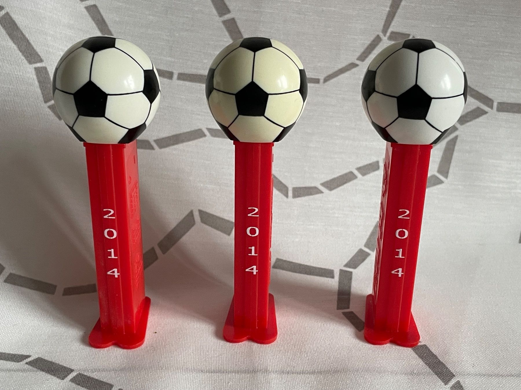 Pez Figuren: PEZ Fussball WM 2014 – Gebraucht aus Rafz von stg101 2