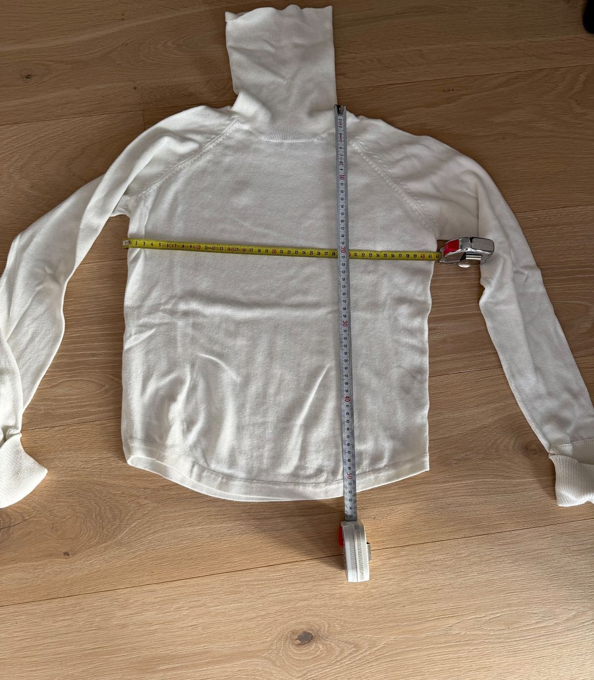 Maglioni & Felpe: Weicher Strickpullover Rollkragen – Usato da Rorschach venduto da zlatokosa85 3