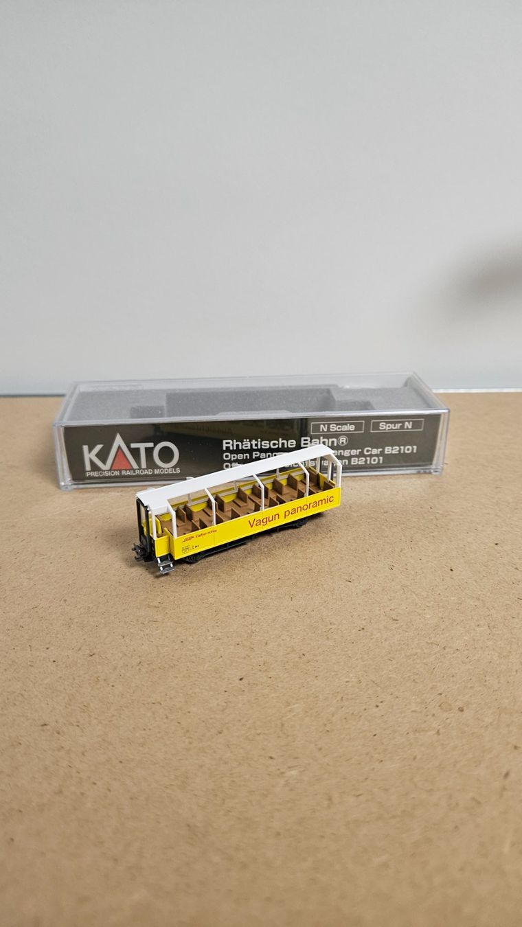 Kato Modellini di ferrovie: Kato N Rhb Aussichtswagen – Usato da Basel venduto da luk_qv8t