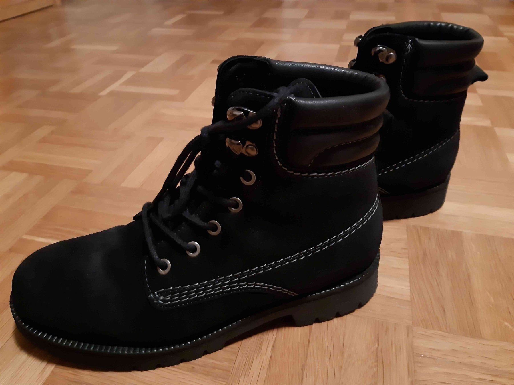 Navyboot Scarpe da donna: Tolle Navyboot Winterstiefeletten, Leder, Gr. 39 – Nuovo (secondo la descrizione) da Olten venduto da Dickbrave
