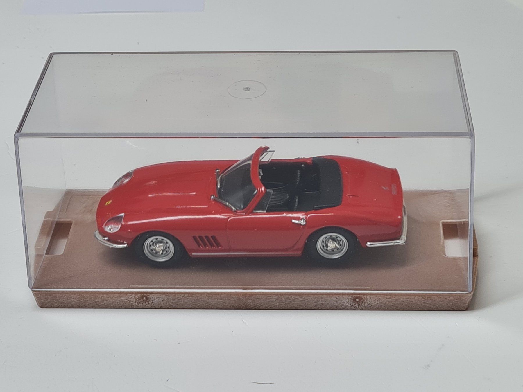 Ferrari Modellini d'auto: Ferrari 275 GTB – Nuovo e nell'imballaggio originale da Kehrsatz venduto da emadir 3