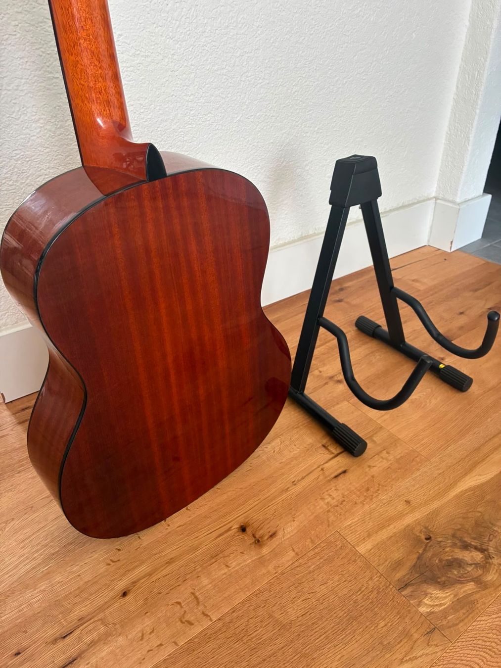 Musikinstrumente: Martinez MCG-20 klassische Gitarre – Gebraucht aus Olten von ari_jxn9 3