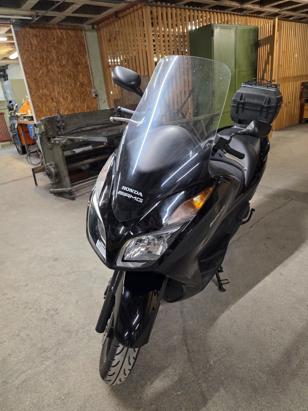 Honda Scooter: Honda NSS 300 Forza – Usato da Salvenach venduto da Hayadriver 3