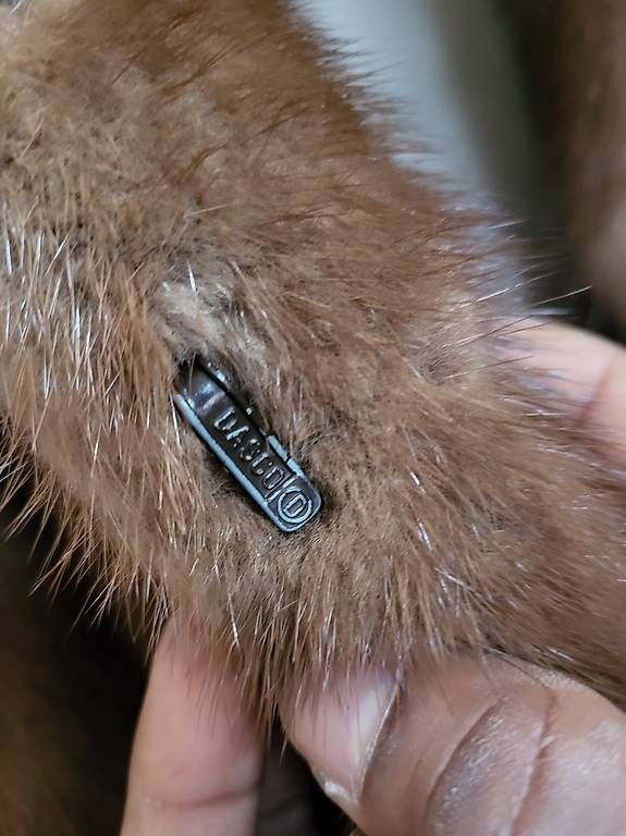 Manteaux: Pelliccia visone marca Dasco – D'occasion à Sonvico par nuvola04 2