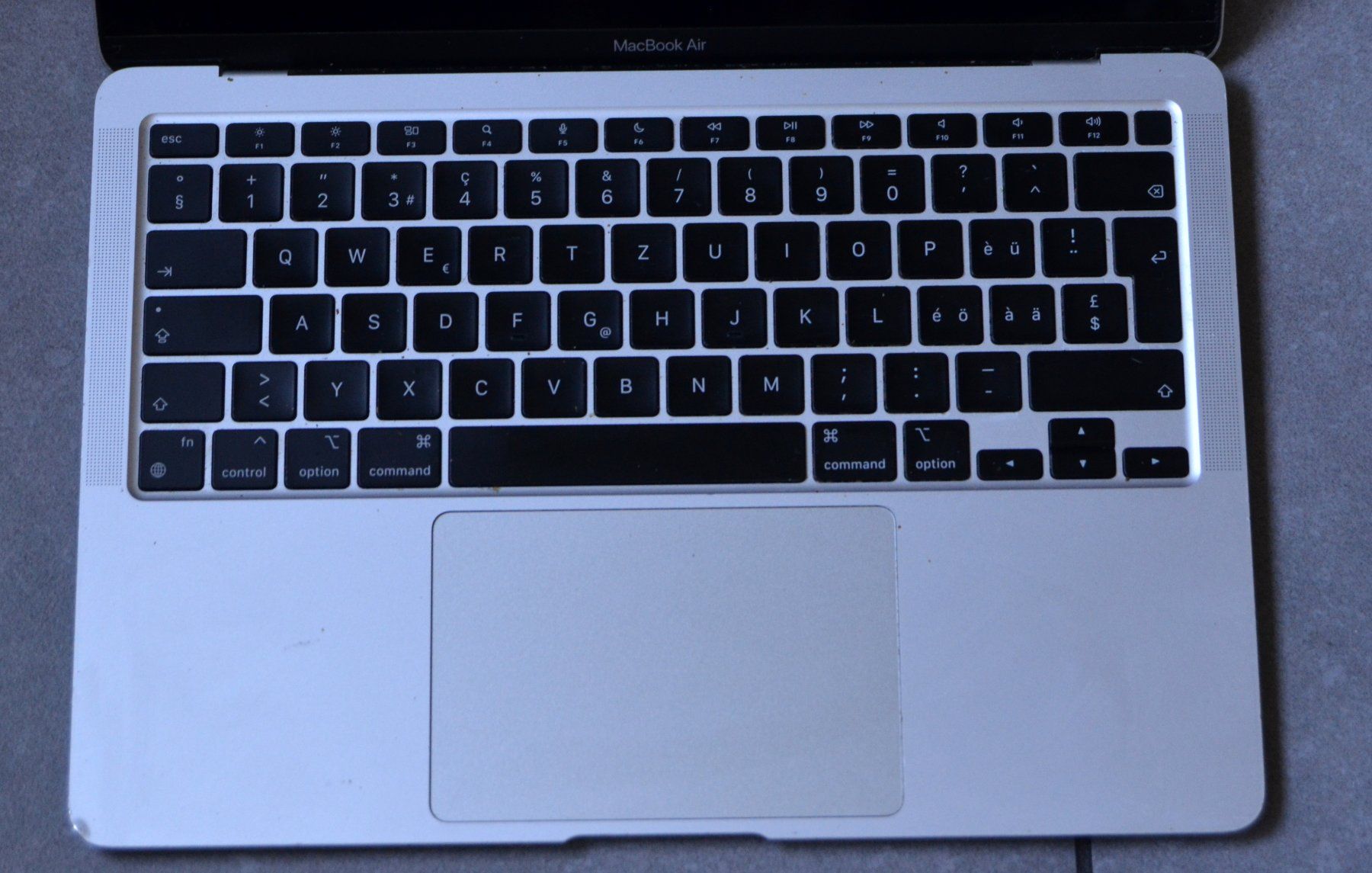 Apple Notebook: Apple Macbook Air A2337  13" – Difettoso da Collonges venduto da arashee 1
