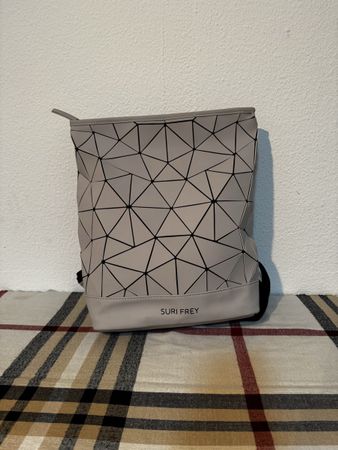 Suri Frey Rucksack, neuwertig, Top Zustand, Grau, Herbst!