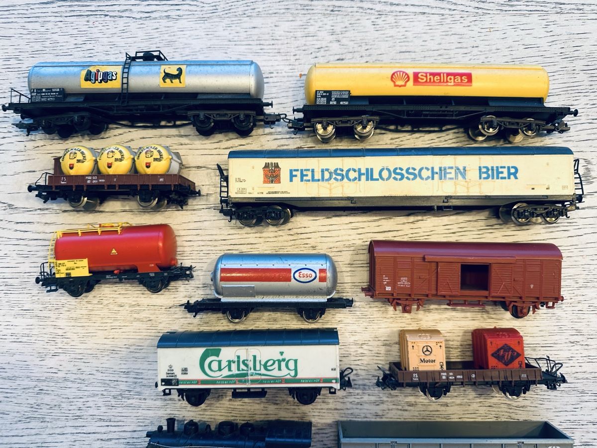 Lima Modellini di ferrovie: Lima 12x Güterwagen & Lok DEFEKT – Difettoso da Lupsingen venduto da New-Haven 1