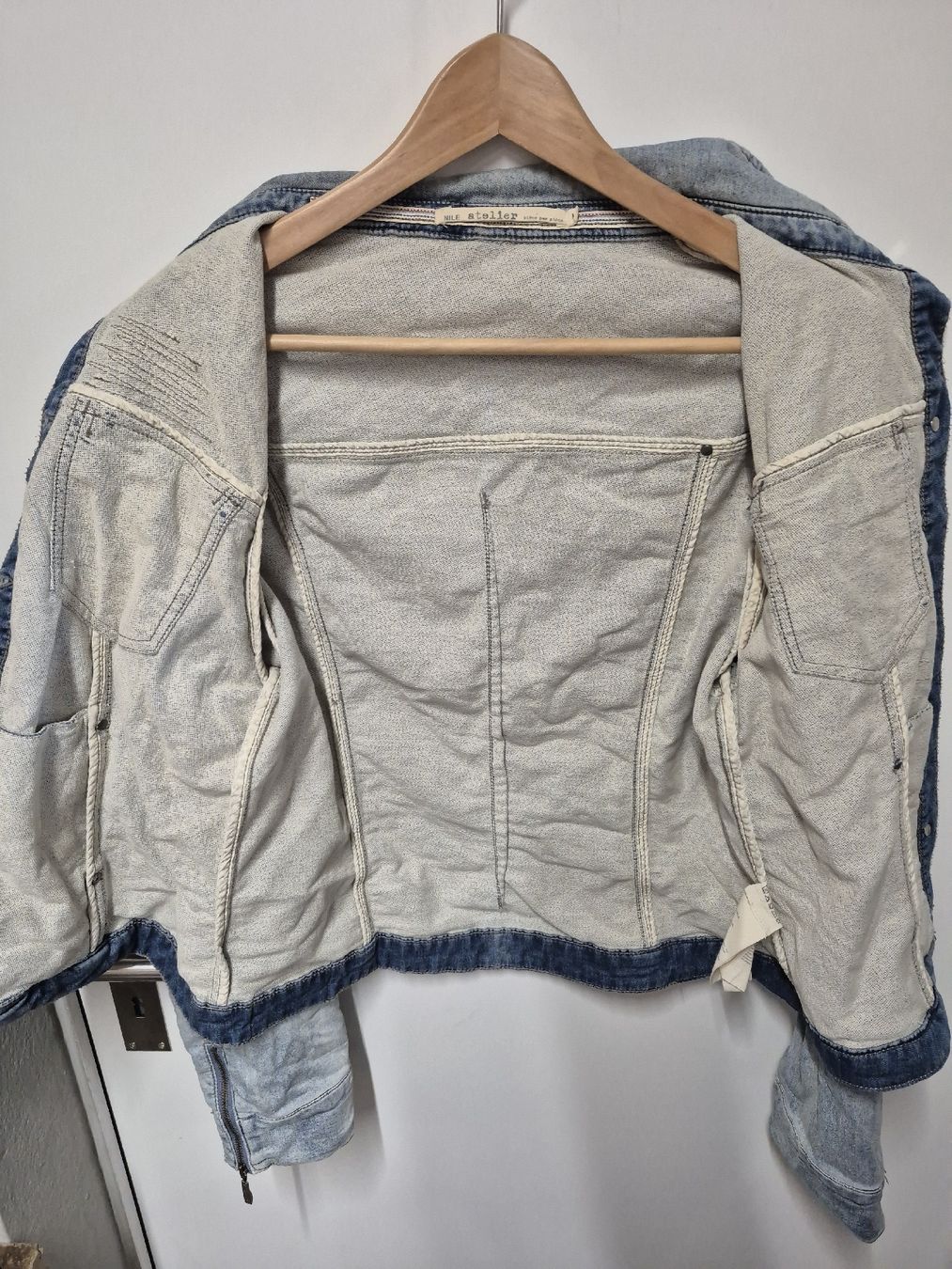 Nile Jacken: NILE Atelier Stretch Jeansjacke Gr.L, hellblau – Gebraucht aus Merligen von muss_haben 6