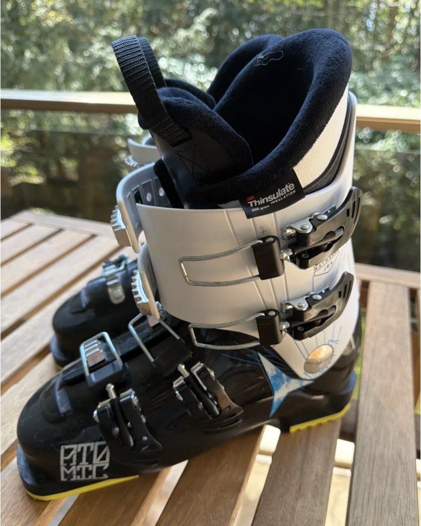 Atomic Scarpe per ragazzi: Chaussures ski junior Atomic Waymaker JR4 | P.25/25.5 – Usato da Lausanne venduto da phi_7pnb